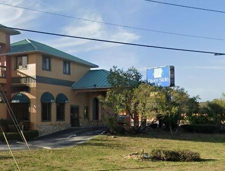 River Side Inn New Port Richey Exterior photo